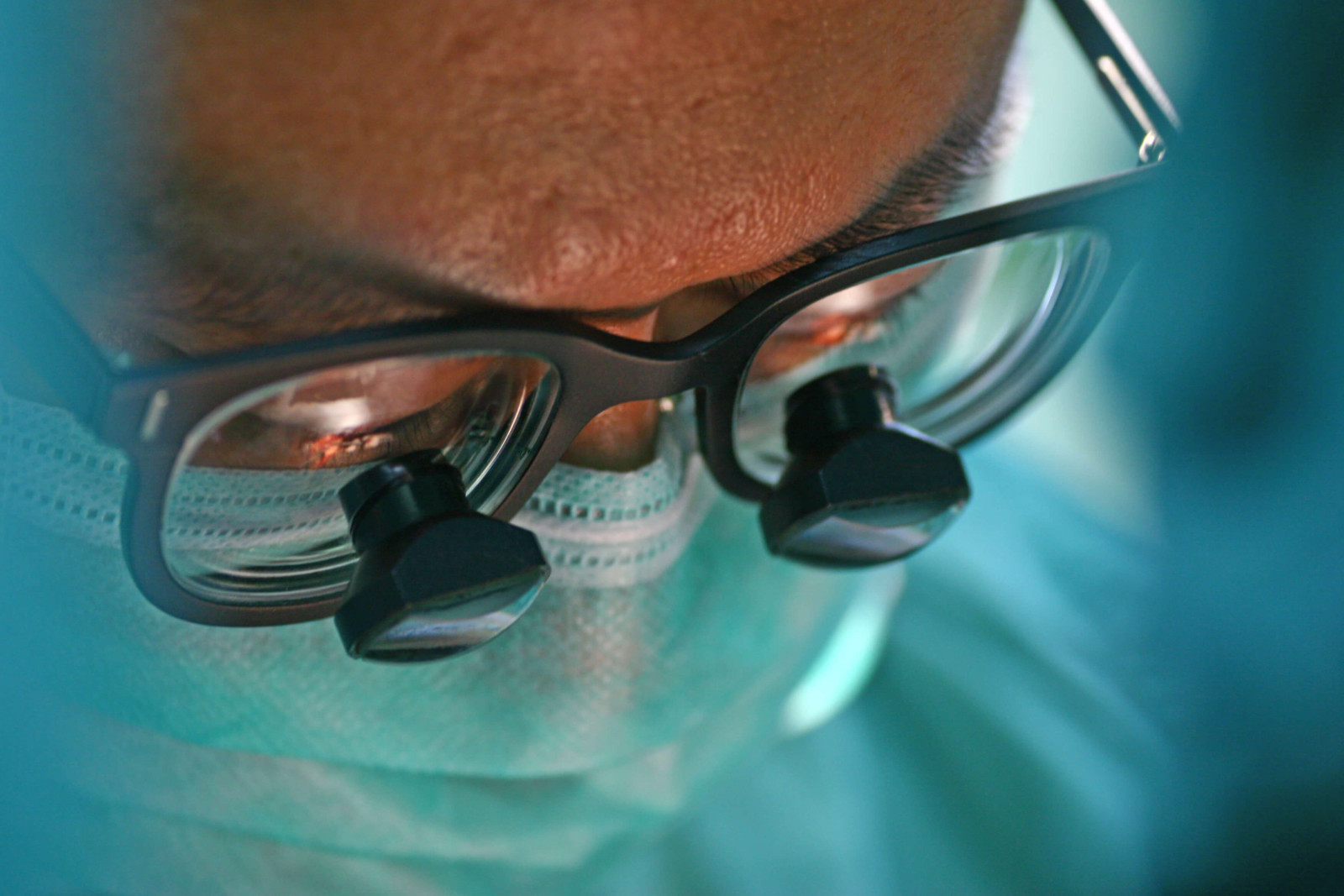 Chi è il miglior chirurgo oculoplastico?