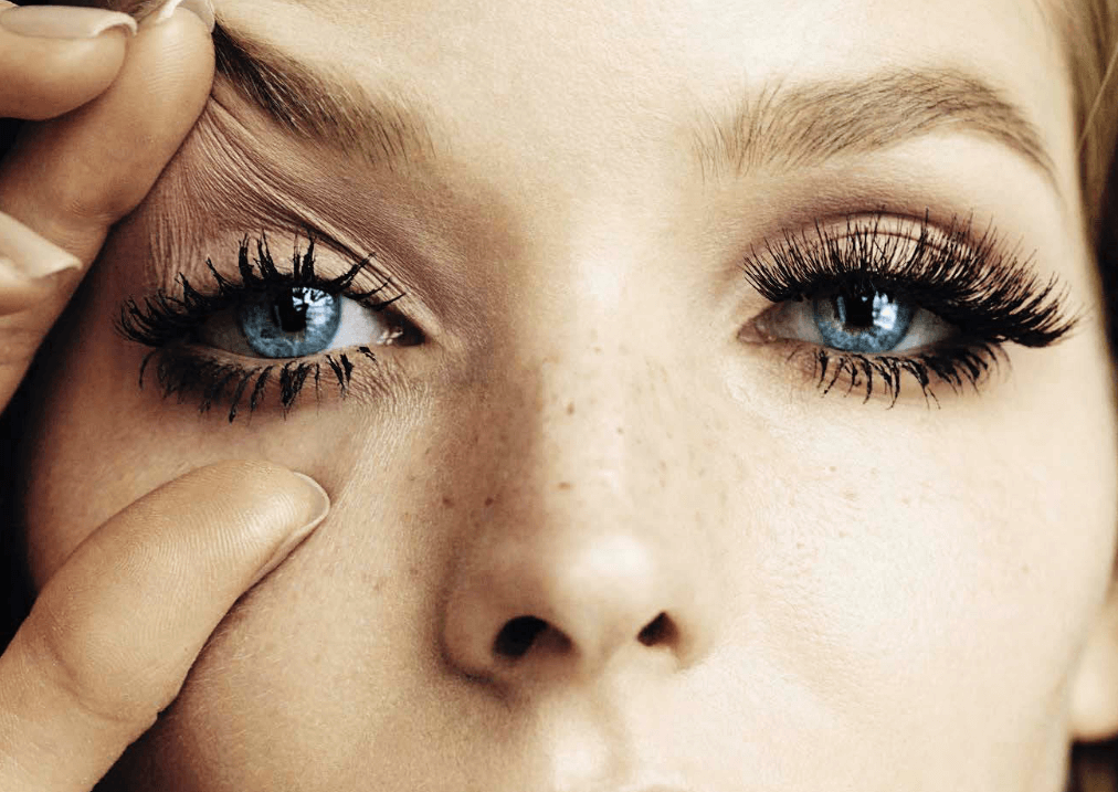 VANITY FAIR: APRI GLI OCCHI