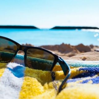Sole: prevenire l’invecchiamento precoce dello sguardo Sole: prevenire l’invecchiamento precoce dello sguardo