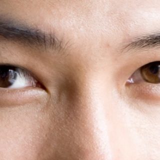 Effetto doppia palpebra: ecco la tecnica make up che vi farà sperimentare i benefici della blefaroplastica
