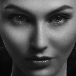 Foxy eye: il nuovo trend per occhi e sopracciglia e i suoi eccessi