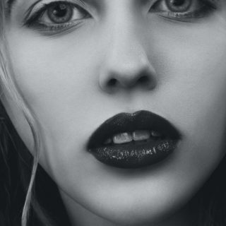 Differenza tra lifting endoscopico del sopracciglio e blefaroplastica superiore